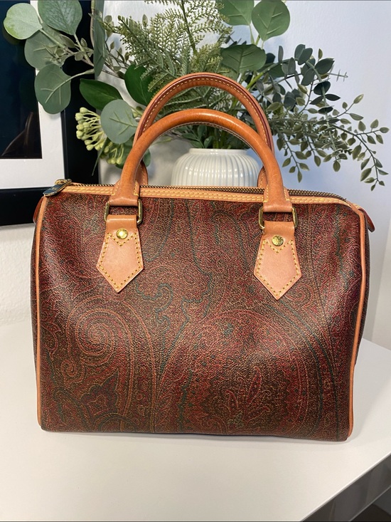 ETRO Handbags - Vintage ETRO Milano Red Paisley Boston Bag 25 W/Strap